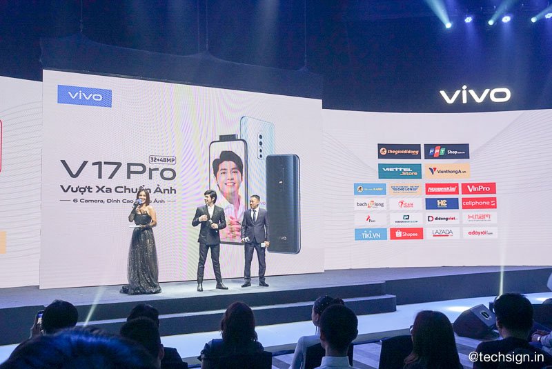 Vivo V17 Pro ra mắt, camera selfie kép trượt lên, giá 9,99 triệu đồng