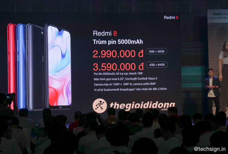 Lần đầu tiên Xiaomi ra mắt smartphone cùng máy lọc không khí, máy bơm hơi