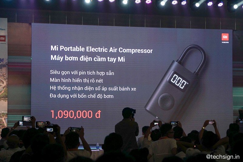 Lần đầu tiên Xiaomi ra mắt smartphone cùng máy lọc không khí, máy bơm hơi