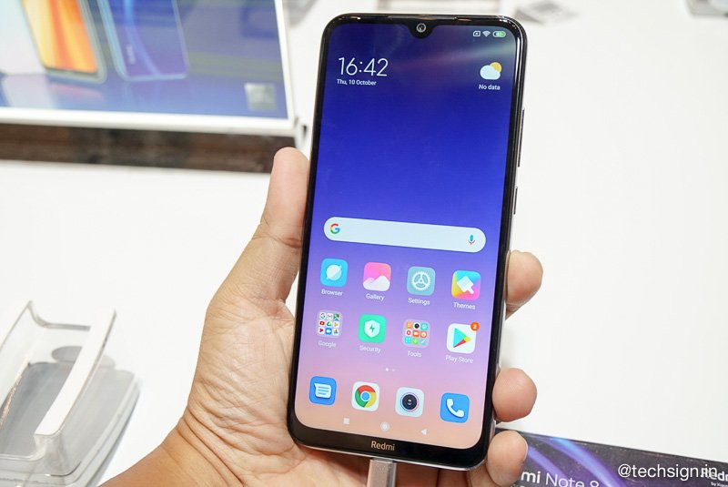 Lần đầu tiên Xiaomi ra mắt smartphone cùng máy lọc không khí, máy bơm hơi