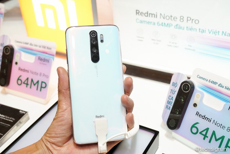 Lần đầu tiên Xiaomi ra mắt smartphone cùng máy lọc không khí, máy bơm hơi