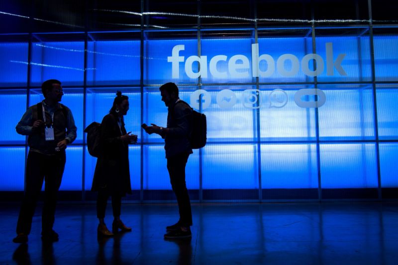 Facebook chia sẻ dữ liệu Nhóm (Group) với bên thứ ba