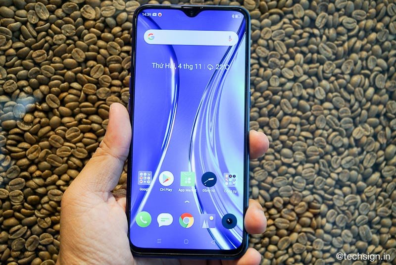 Mở hộp Realme XT, hai màu, bốn camera sau, giá 7,99 triệu