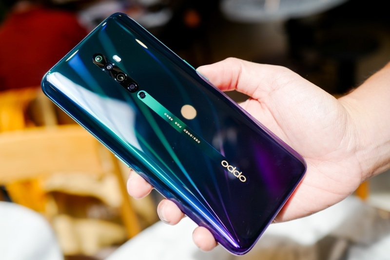 OPPO Reno2 F màu Xanh Tinh Vân ra mắt, bán độc quyền 1 tháng tại Thế Giới Di Động