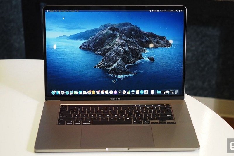 MacBook Pro 16 inch: bàn phím mới, pin 100 Wh, giá 2.400 USD