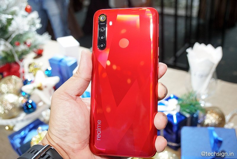 Ra mắt Realme 5s, bán độc quyền tại Thế giới Di động từ 14/12