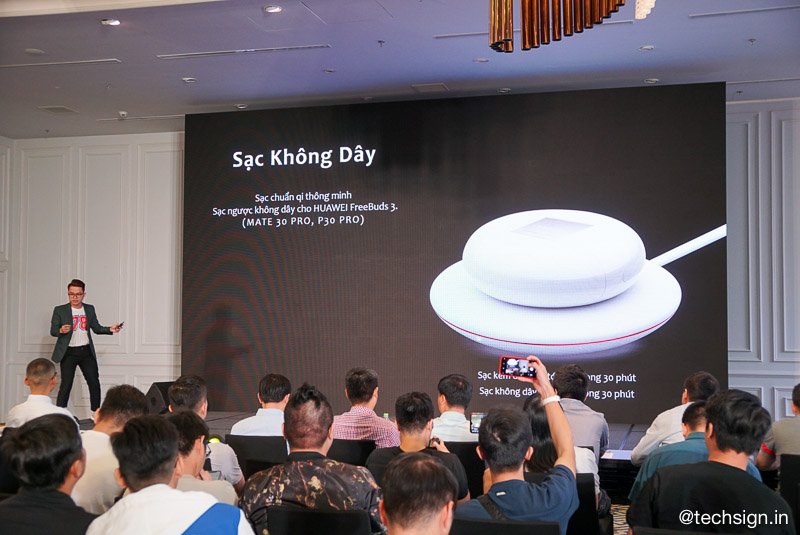 Huawei công bố tai nghe FreeBuds 3 cùng smartphone Huawei Y9s