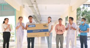 Asanzo trang bị 20 Smart TV 40 inch hỗ trợ điều trị Covid-19