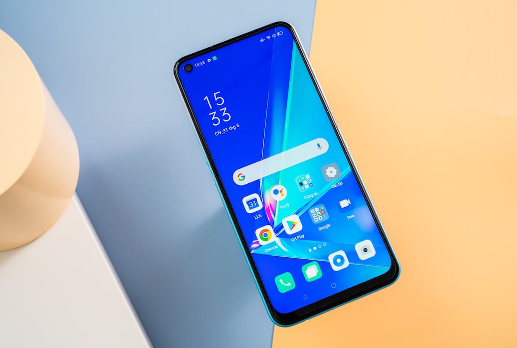 OPPO A92 lên kệ: hai màu đen và trắng, giá 7 triệu đồng