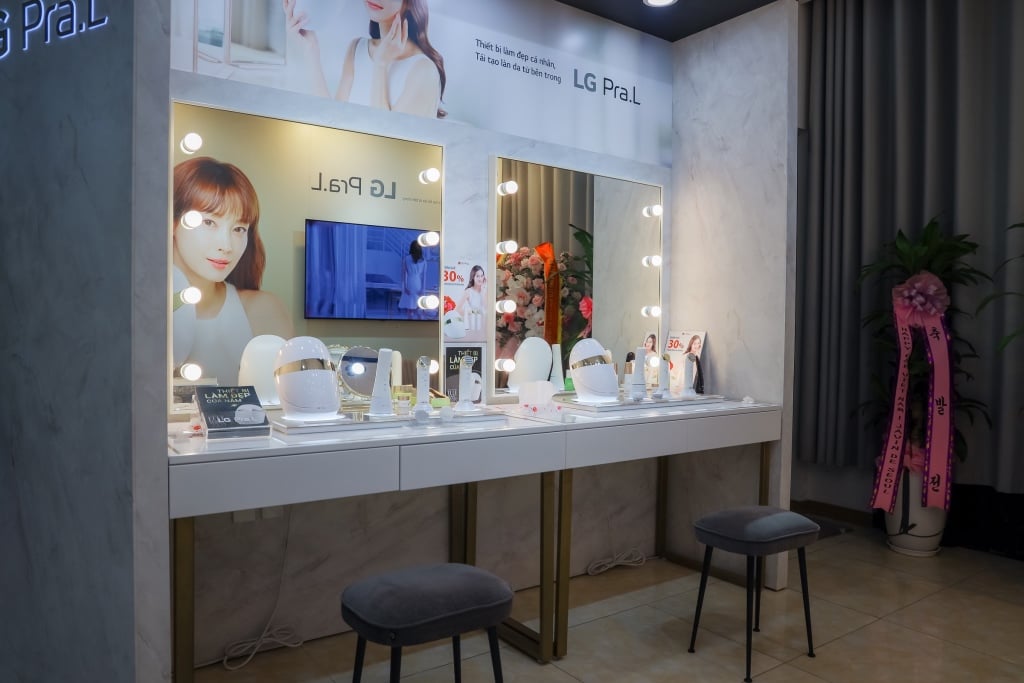 Khai trương LG Premium Showroom tại Hà Nội