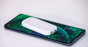 OPPO ra mắt 4 công nghệ sạc nhanh VOOC mới gồm cả sạc nhanh không dây