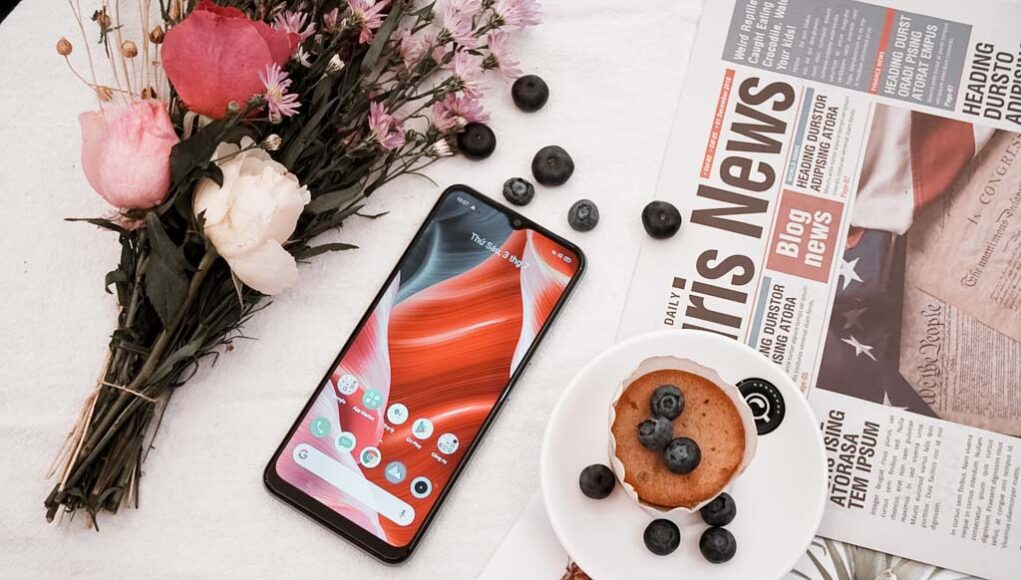 Trên tay Realme C11: hai màu, pin 5.000mAh, giá dưới 3 triệu