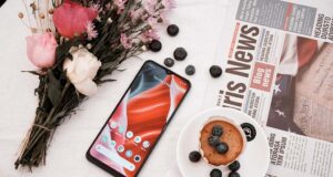 Trên tay Realme C11: hai màu, pin 5.000mAh, giá dưới 3 triệu