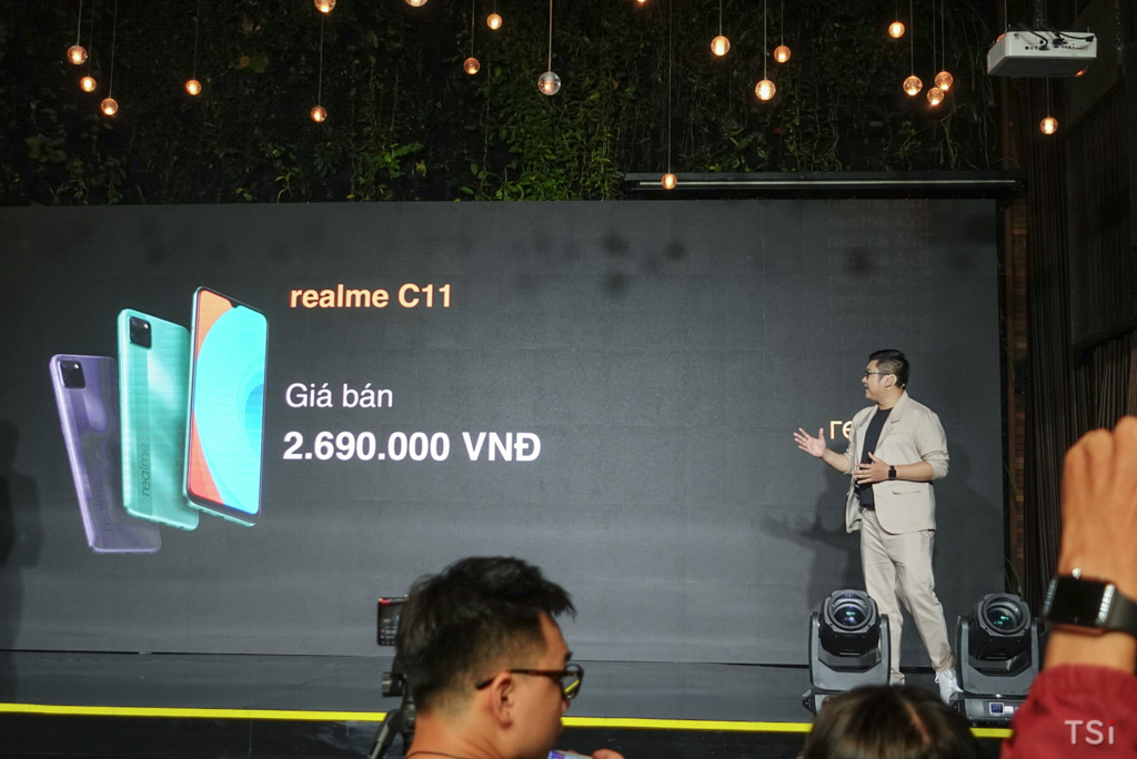 Ra mắt hệ sinh thái sản phẩm AIoT và công bố giá bán realme C11