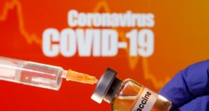 Tin tặc Nga bị cáo buộc đánh cắp thông tin vaccine chống dịch COVID-19 từ Anh, Mỹ và Canada