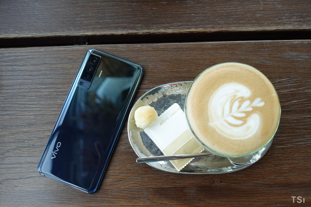 Trên tay bộ đôi flagship vivo X50 và X50 Pro