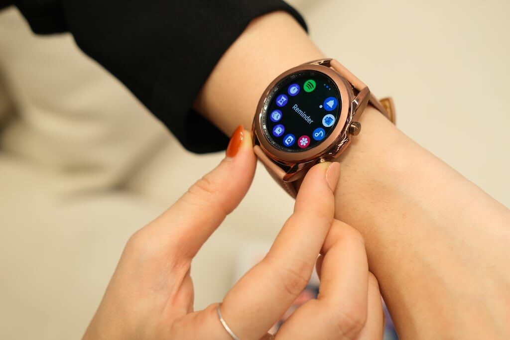 Ảnh thực tế Samsung Galaxy Watch3 tại Việt Nam