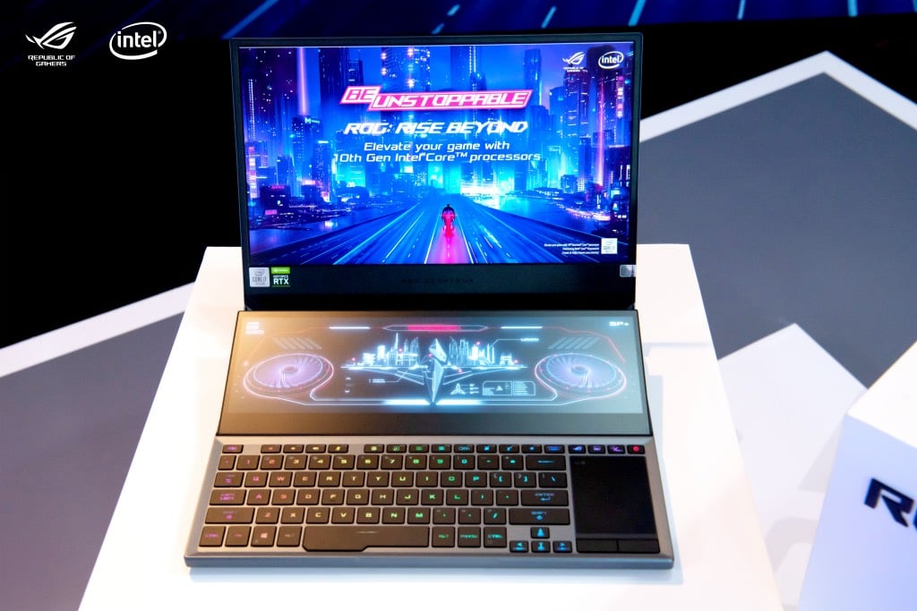 ASUS ra mắt ROG Zephyrus Duo 15 tại sự kiện Rise Beyond