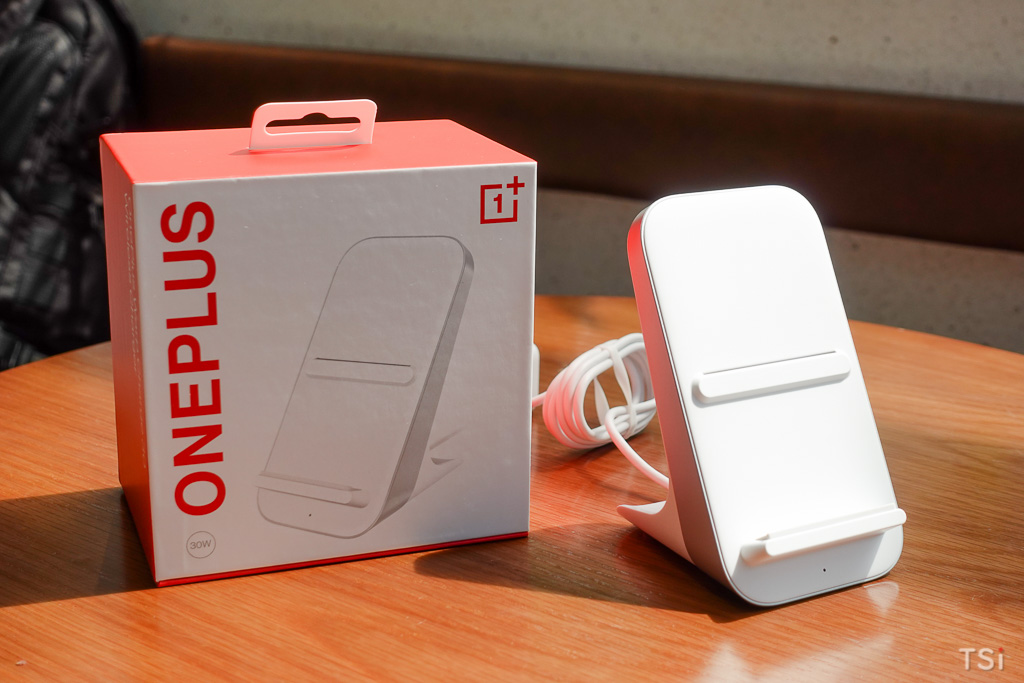 Trên tay bộ quà hot sale OnePlus 8 Pro 5G