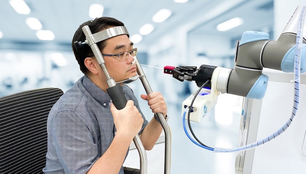 Đại dịch khiến nhu cầu về Cobot ngành y tế tăng mạnh