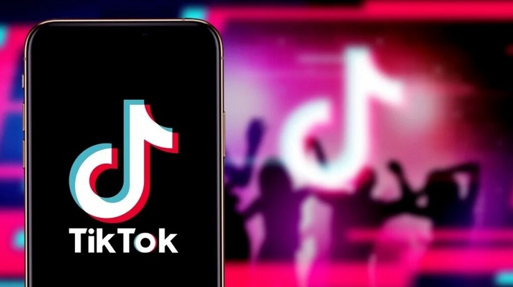 Microsoft vẫn tiếp tục đàm phán mua lại TikTok ở Mỹ dù Tổng thống Trump bác bỏ