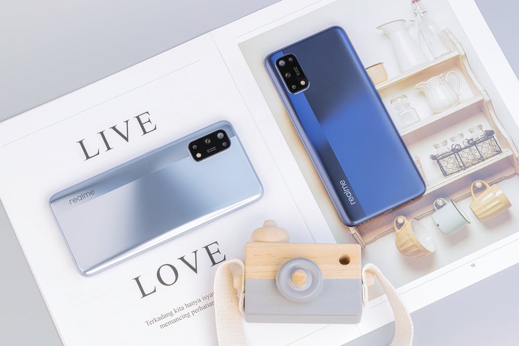 Mở hộp realme 7 Pro: giá 8,99 triệu, bán ngày 3/10 tại Thế Giới Di Động