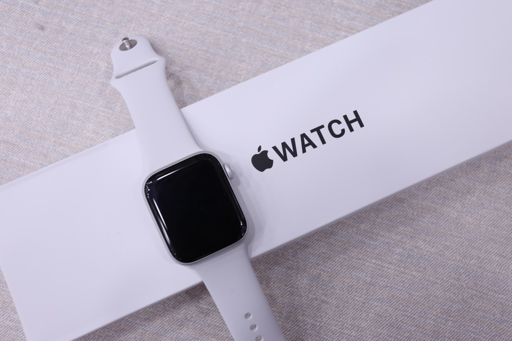 Di Động Việt đã có Apple Watch SE | Series 6 (2020)