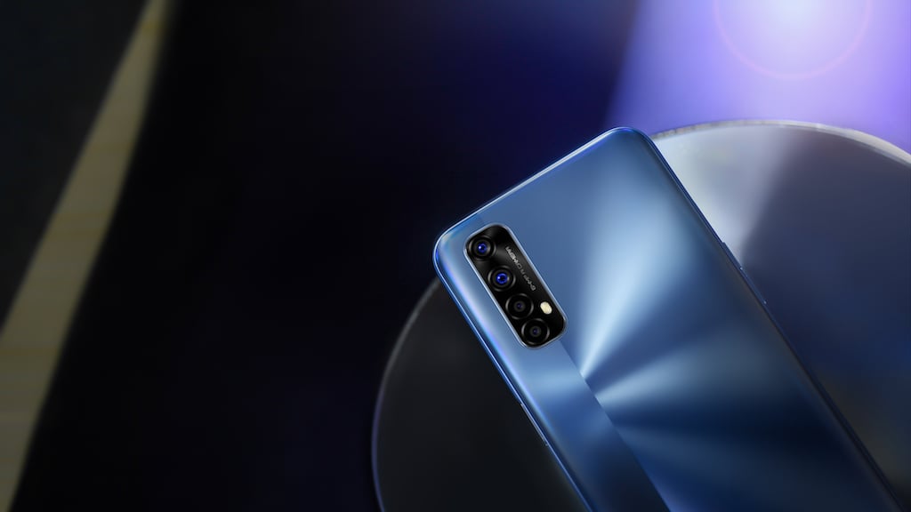 Realme 7 / 7 Pro bán độc quyền tại Thế Giới Di Động từ 21/9