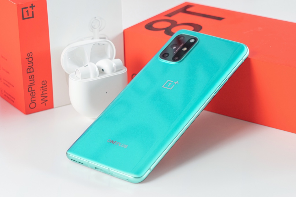 Ảnh mở hộp thực tế OnePlus 8T 5G