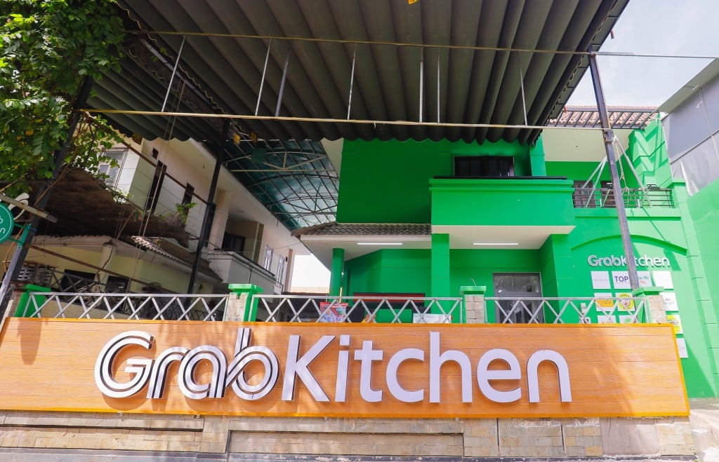 Ra mắt GrabKitchen thứ 3 tại khu dân cư Trung Sơn (TP.HCM) có phục vụ ăn tại chỗ.