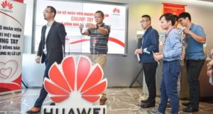 Huawei Việt Nam ủng hộ đồng bào miền Trung 1 tỷ đồng