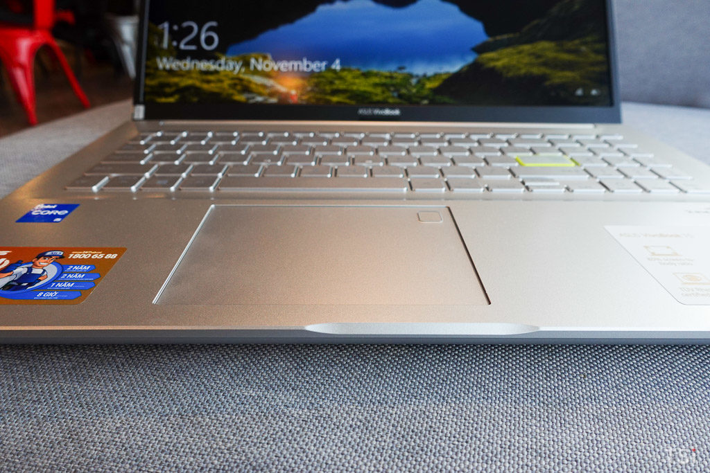 Trên tay Asus Vivobook 14/15 dùng chip Intel Core thế hệ 11