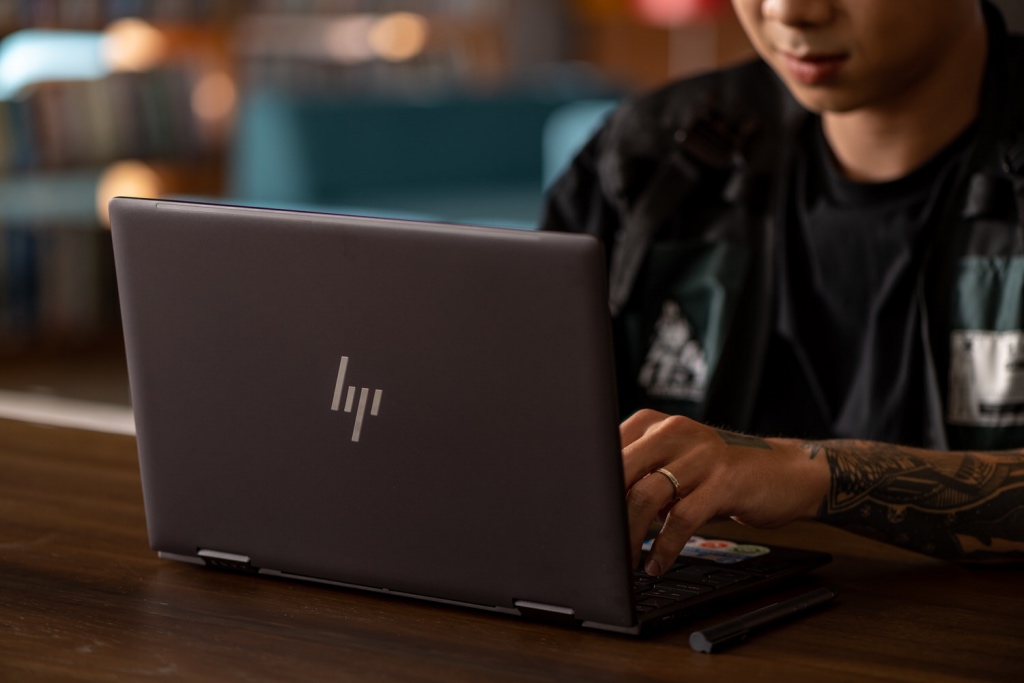 Ra mắt HP ENVY x360 13 mới, giá từ 23,2 triệu đồng