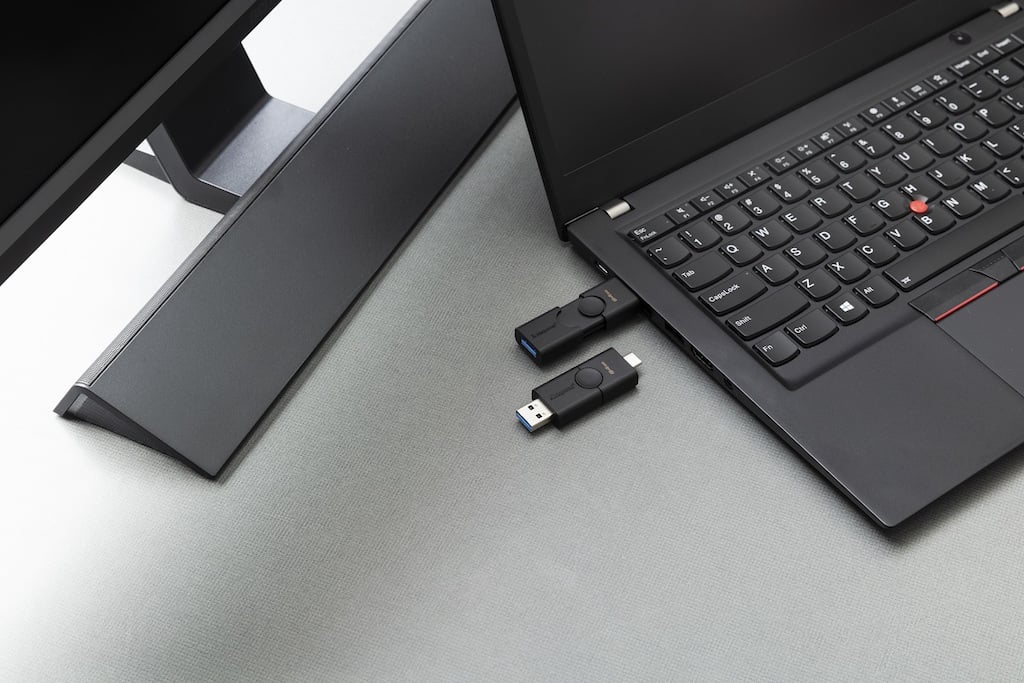 Kingston ra mắt USB Flash DataTraveler Duo với giao tiếp kép