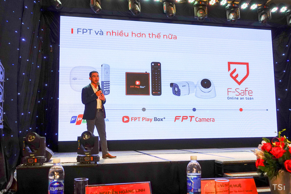 FPT Telecom ra mắt F-Safe giải pháp bảo mật tích hợp vào modem