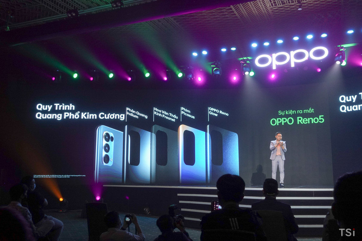 OPPO Reno5 chính thức ra mắt với hai màu, giá 8,7 triệu đồng