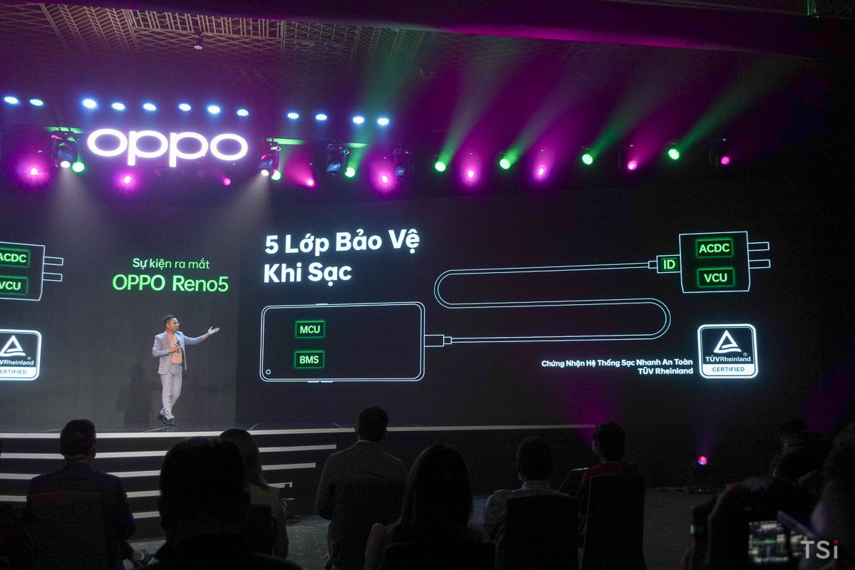 OPPO Reno5 chính thức ra mắt với hai màu, giá 8,7 triệu đồng