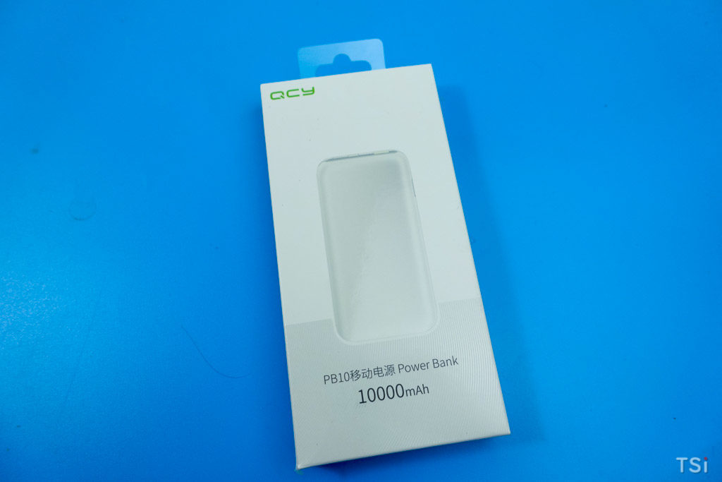 Pin dự phòng QCY-PB10 thuộc hệ sinh thái Xiaomi: đẹp, nhỏ gọn, hỗ trợ sạc nhanh