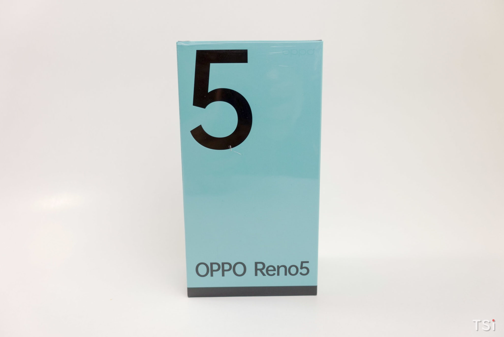 Mở hộp OPPO Reno5: mỏng, pin lớn, sạc nhanh, cụm camera ấn tượng