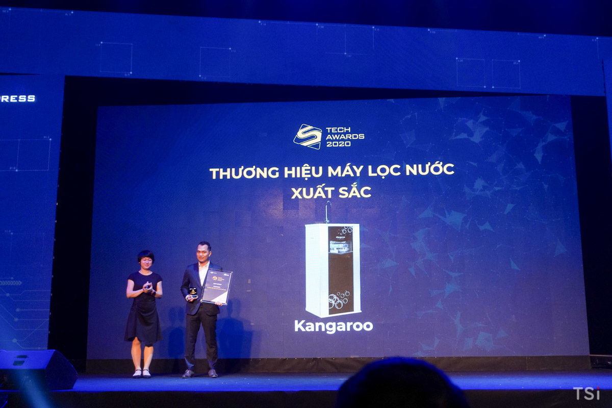 Điện thoại VSmart đoạt nhiều giải thưởng tại Số Hóa Tech Awards 2020