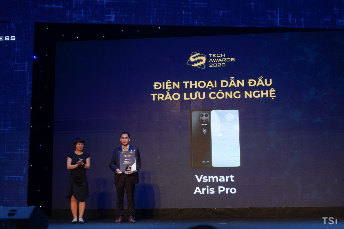 Điện thoại VSmart đoạt nhiều giải thưởng tại Số Hóa Tech Awards 2020