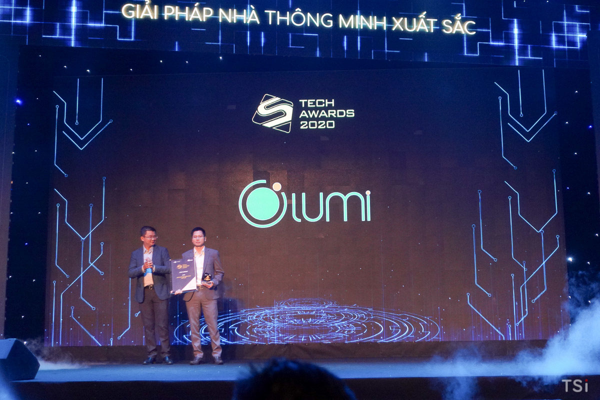 Điện thoại VSmart đoạt nhiều giải thưởng tại Số Hóa Tech Awards 2020