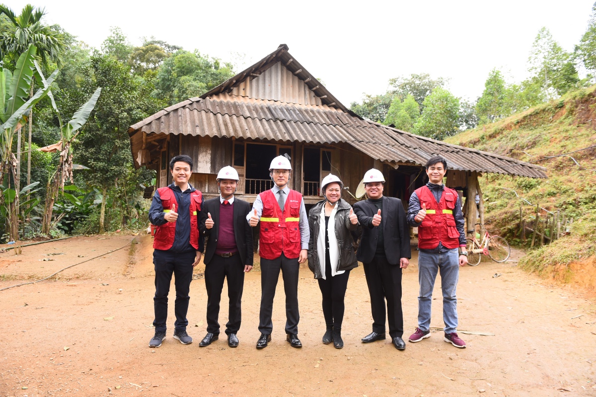 LG cùng Habitat for Humanity hỗ trợ các hộ gia đình dân tộc Mường