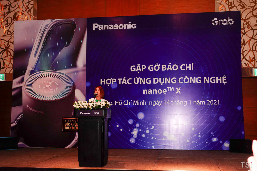 Panasonic hợp tác, trang bị máy lọc không khí nanoe X cho 2000 xe GrabCar