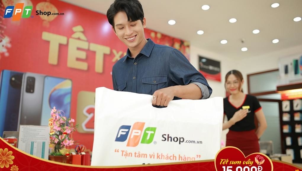 FPT Shop tặng 2.000 vé xe cho sinh viên có hoàn cảnh khó khăn về quê ăn Tết