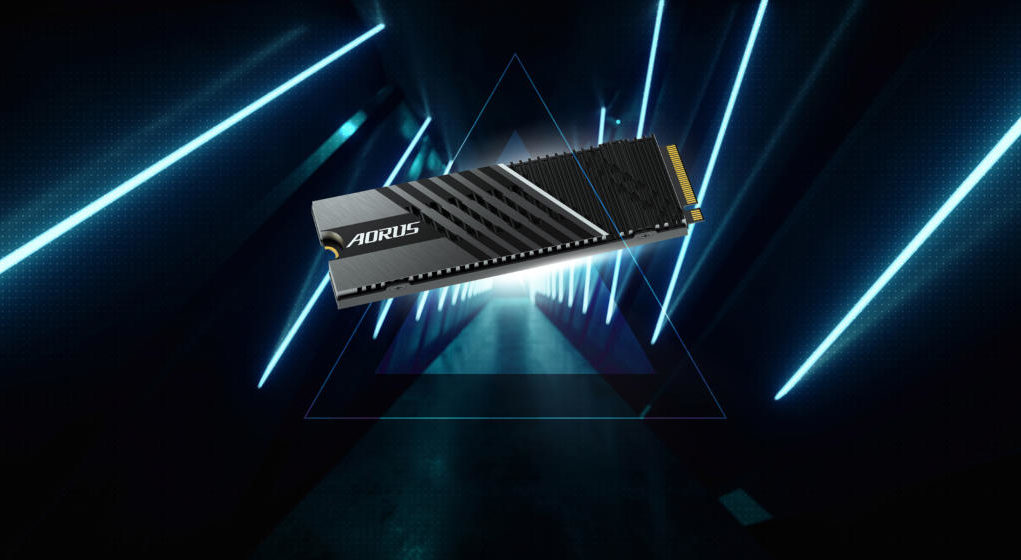 Gigabyte trình làng AORUS Gen4 7000s - SSD PCIe 4.0 NVMe nhanh nhất