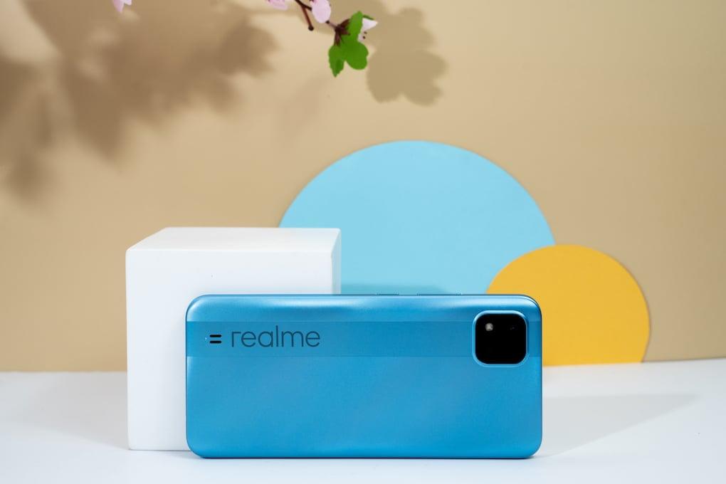 Realme C20 lên kệ giá 2,69 triệu, mở bán flash sale giảm 200 ngàn đồng