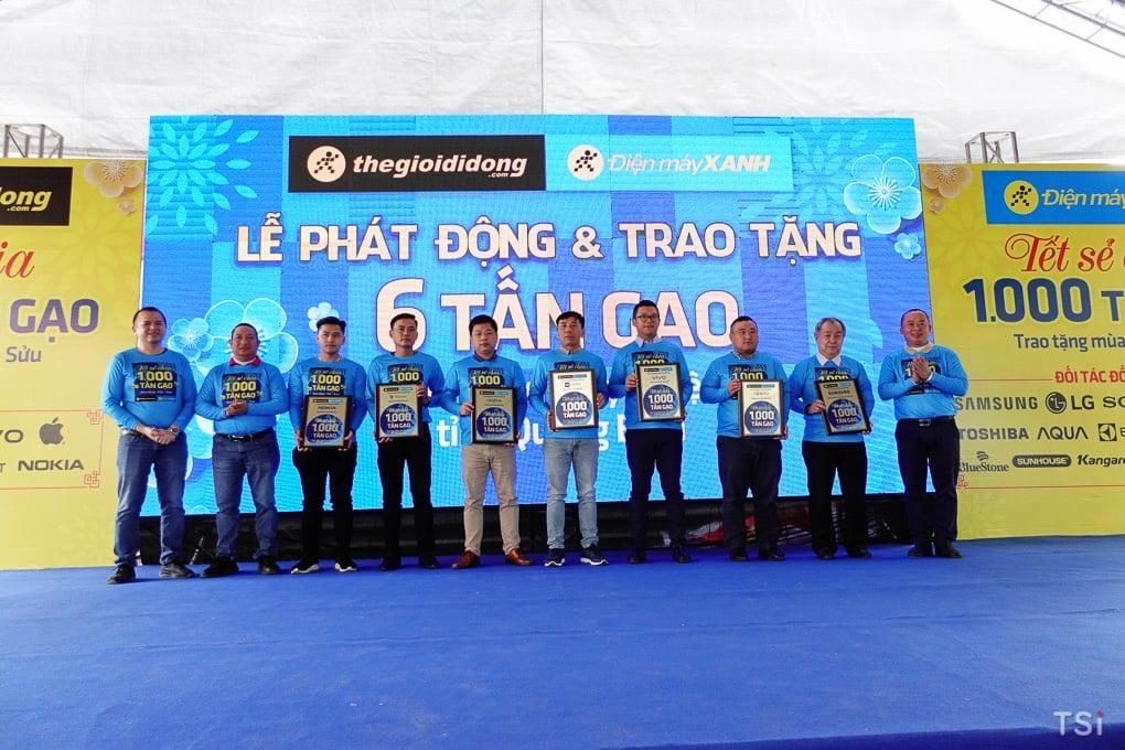 Thế Giới Di Động trao tặng 6 tấn gạo tại huyện Lệ Thuỷ, tỉnh Quảng Bình