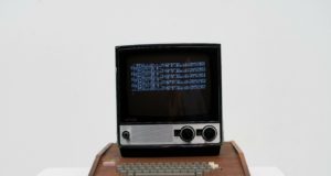 Chiếc máy tính Apple-1 sản xuất năm 1976 đang được rao bán trên eBay với giá 1,5 triệu USD