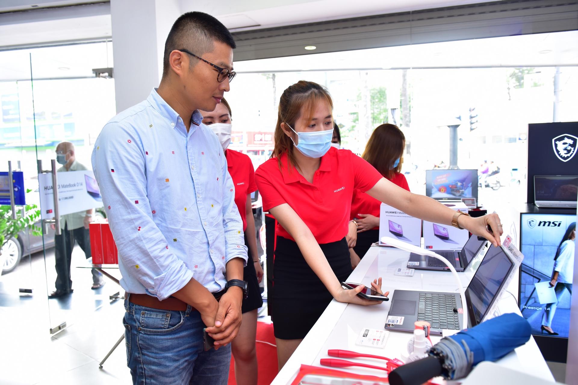 Huawei Matebook D 14 dùng AMD Radeon RX Vega 10 lên kệ hôm nay, giá 17.990.000 đồng